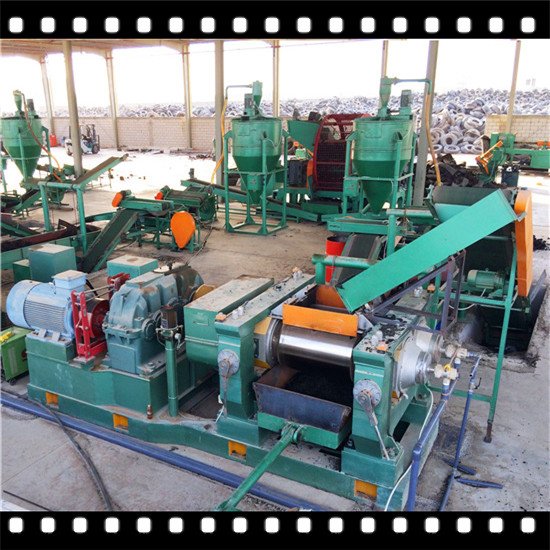 Double rollers cracker mill for waste tyre recycling